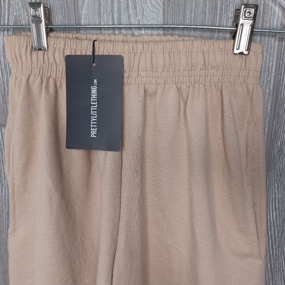 PrettyLittleThing New With Tags Shorts - Picture 2 of 4